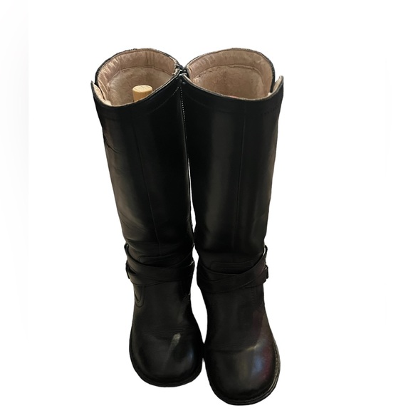 UGG Shoes - Ugg Women’s Leather Boots